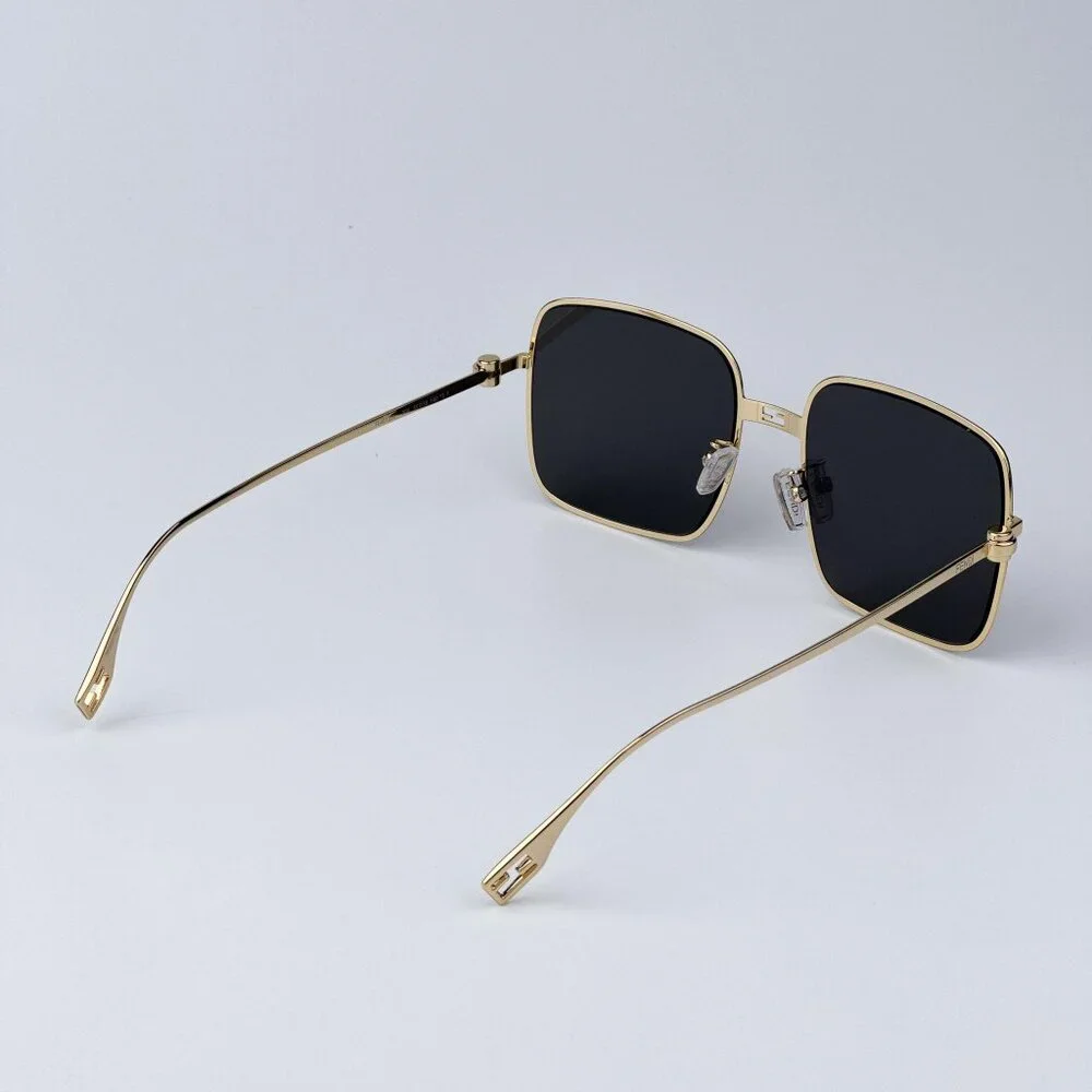 Fendi baguette fe40123u